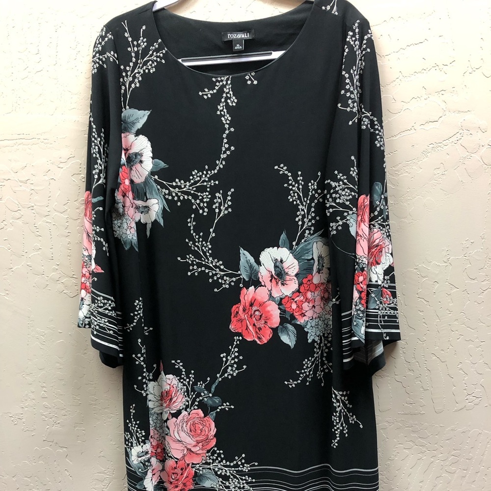 Roz & Ali Black/Pink/White  Floral Sheath Dress - Picture 4 of 16